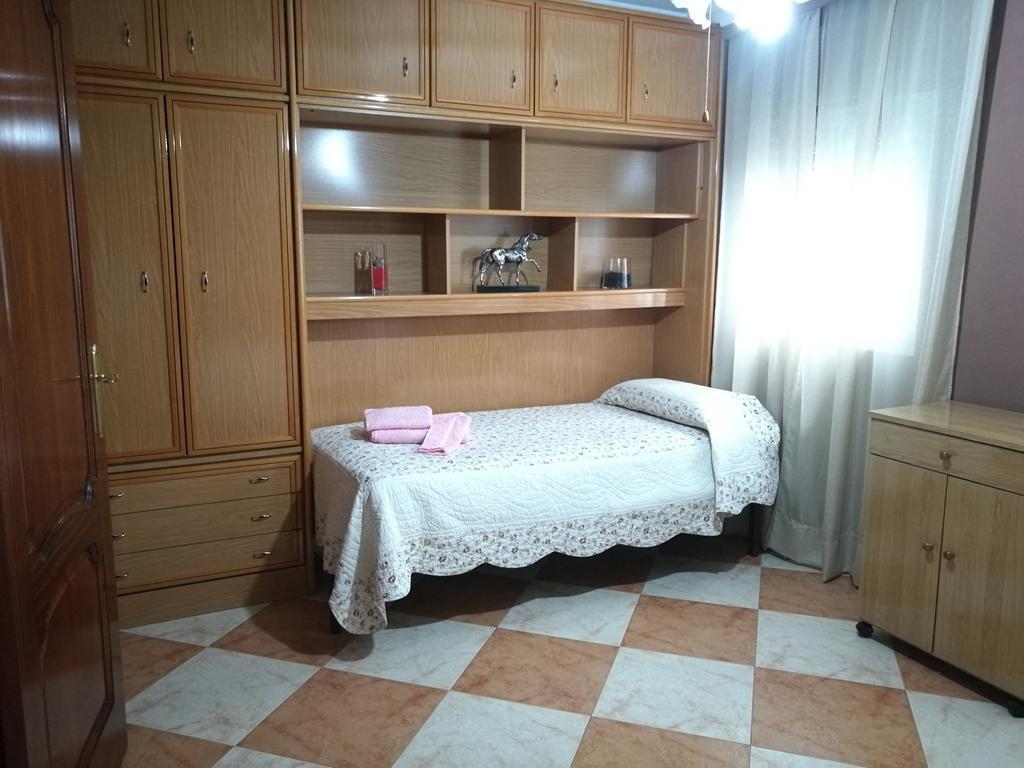 Апартаменты Sleepin Triana Севилья Экстерьер фото