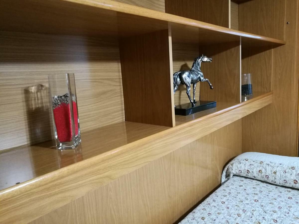 Апартаменты Sleepin Triana Севилья Экстерьер фото